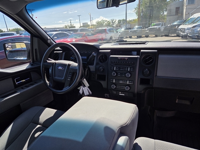 2013 Ford F-150 STX photo 4
