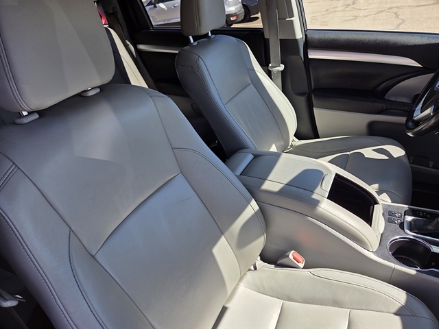 2015 Toyota Highlander Base Hybrid photo 7