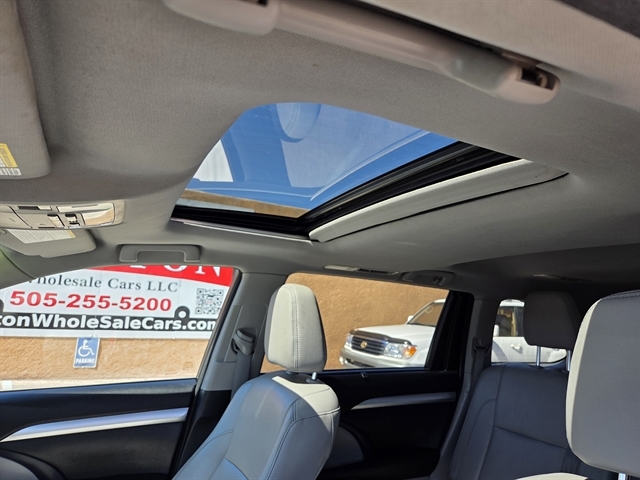 2015 Toyota Highlander Base Hybrid photo 9