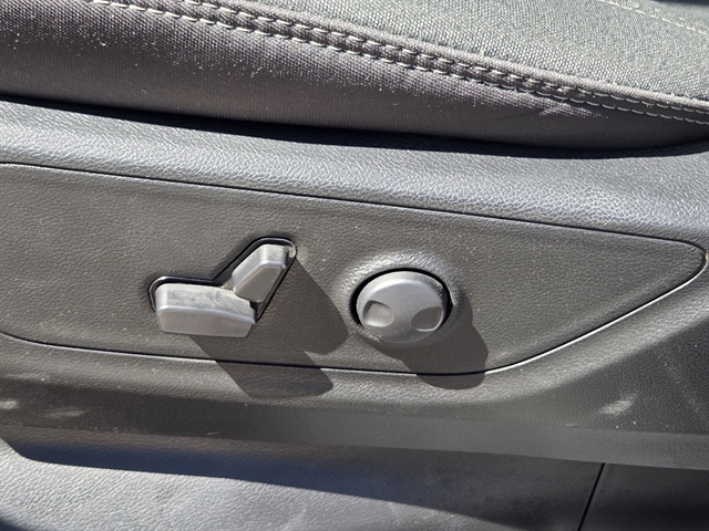 2025 Ram 1500 Big Horn Lone Star photo 11