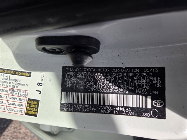 2013 Toyota Prius One photo 10