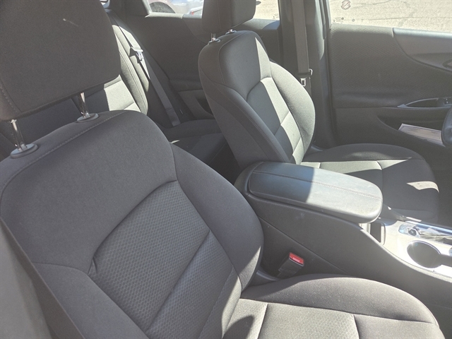 2024 Chevrolet Malibu 1LT photo 5