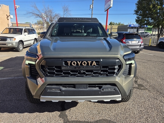 2024 Toyota Tacoma 4x4 Trailhunter photo 3