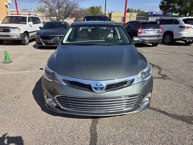 2013 Toyota Avalon Hybrid XLE Touring photo 3