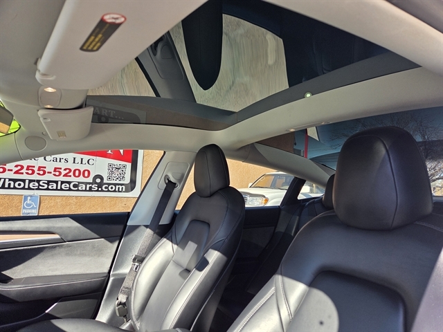 2021 Tesla Model 3 Long Range photo 3