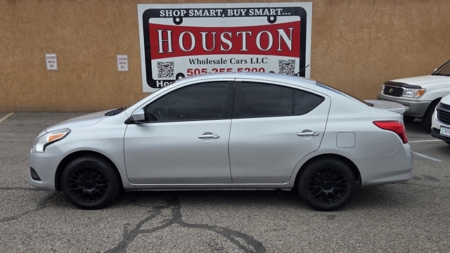 2017 Nissan Versa Sedan SV