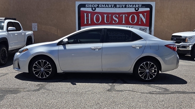 2015 Toyota Corolla S Plus AT's photo