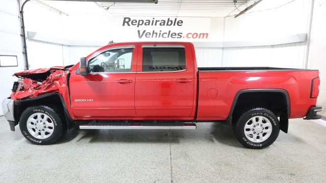 2015 GMC Sierra 4WD Crew Cab Standard Box SLE's photo
