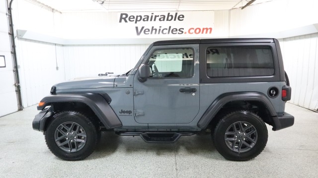 2024 Jeep Wrangler Sport S's photo