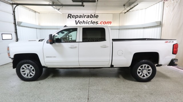 2017 Chevrolet Silverado HD LT 4WD Crew Cab Standard Box's photo