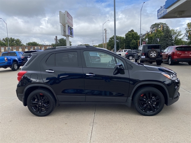 2019 Chevrolet Trax LT photo 3