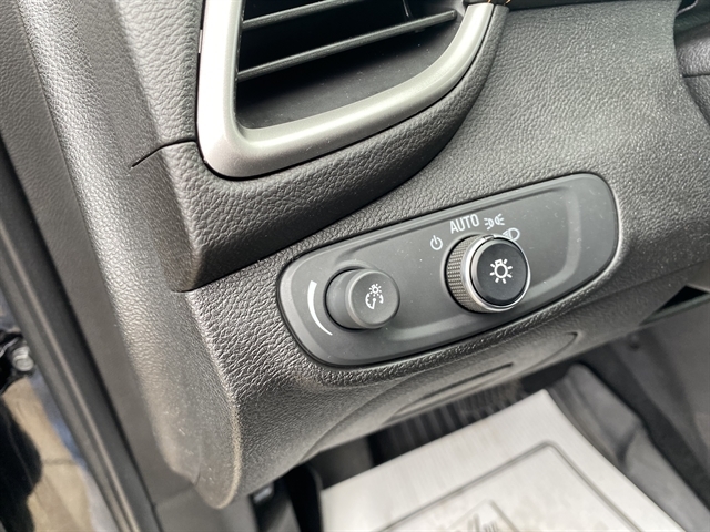2019 Chevrolet Trax LT photo 12