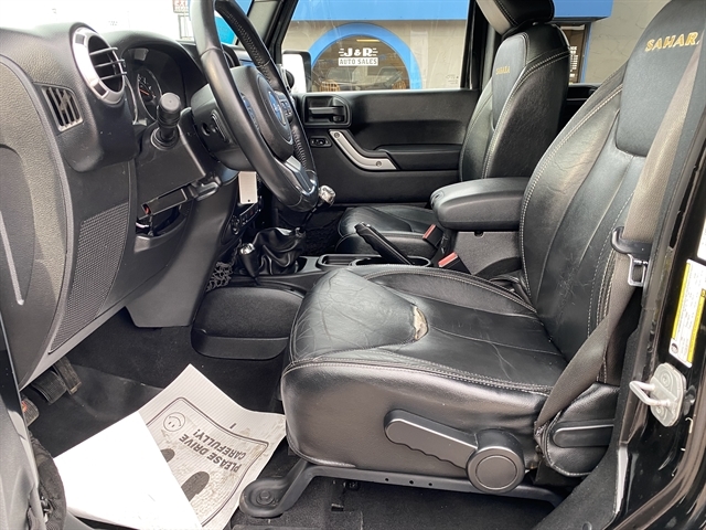 2013 Jeep Wrangler Unlimited Sahara - Photo 12