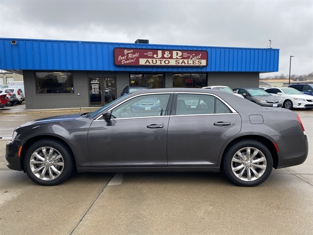 2015 Chrysler 300 S V6 AWD's photo