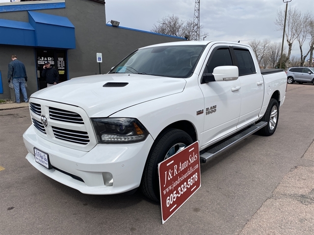 2015 RAM 1500 Sport 4x4 Crew Cab's photo
