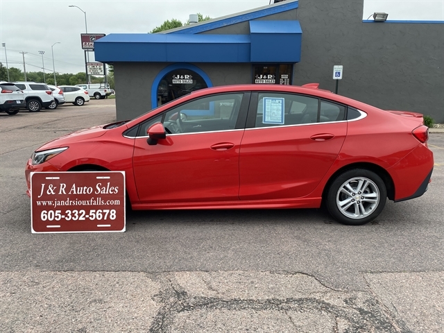 2018 Chevrolet Cruze 1LT Auto's photo