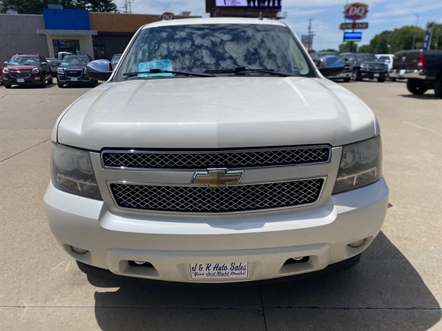 2011 Chevrolet Suburban 4WD 1500 LTZ's photo