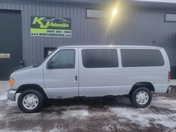 2004 Ford Econoline Wagon