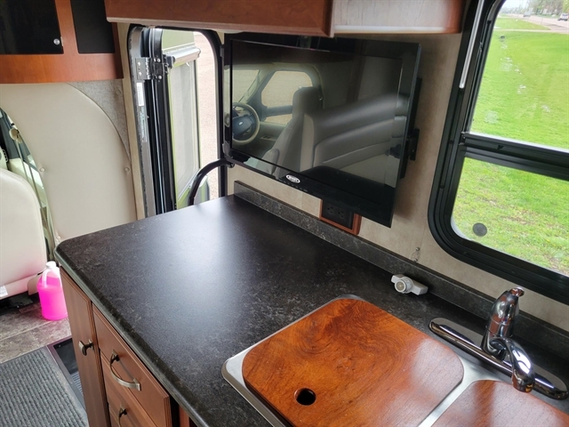 2013 Ford Econoline - Photo 14
