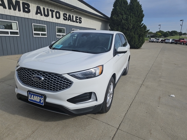 Used 2024 Ford Edge SEL with VIN 2FMPK4J97RBA75993 for sale in Gettysburg, SD