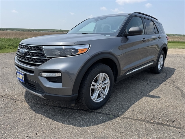 Used 2022 Ford Explorer XLT with VIN 1FMSK8DH7NGB57875 for sale in Gettysburg, SD