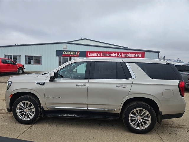 2023 GMC Yukon SLT's photo