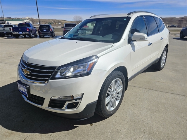 Used 2015 Chevrolet Traverse 1LT with VIN 1GNKVGKD9FJ332807 for sale in Onida, SD