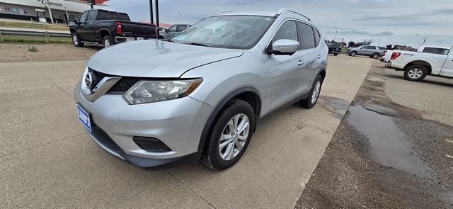 Used 2015 Nissan Rogue SV with VIN KNMAT2MV9FP503877 for sale in Onida, SD