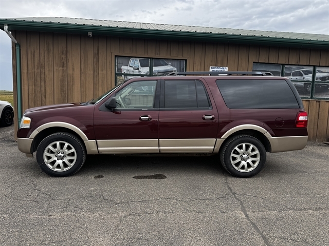 Used 2011 Ford Expedition XLT with VIN 1FMJK1J5XBEF28841 for sale in Onida, SD