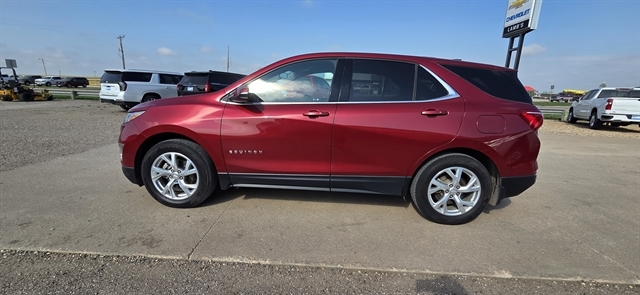2019 Chevrolet Equinox LT - Photo 12