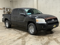 2006 Mitsubishi Raider