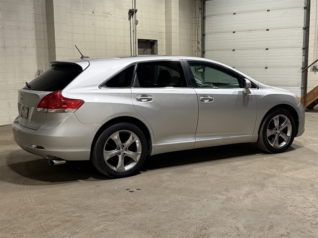 2010 Toyota Venza photo 4