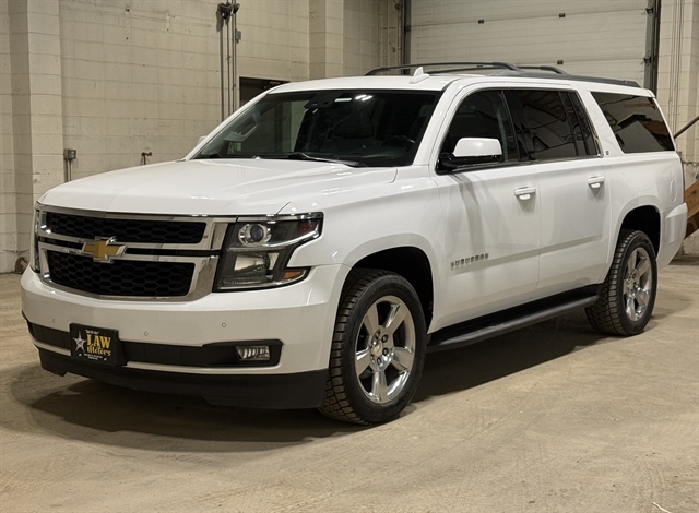 2017 Chevrolet Suburban 4WD 1500 LT's photo