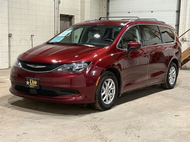 2021 Chrysler Voyager LXI