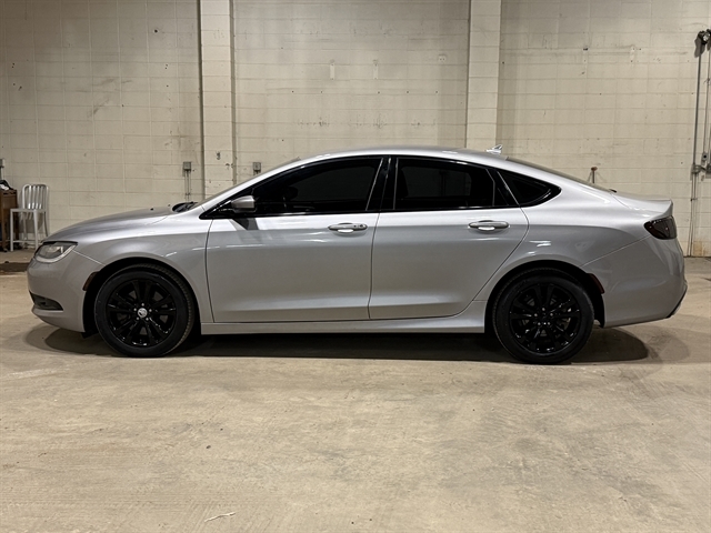 2016 Chrysler 200 S