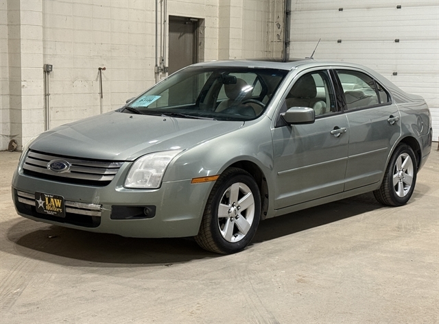 2009 Ford Fusion I4 SE's photo