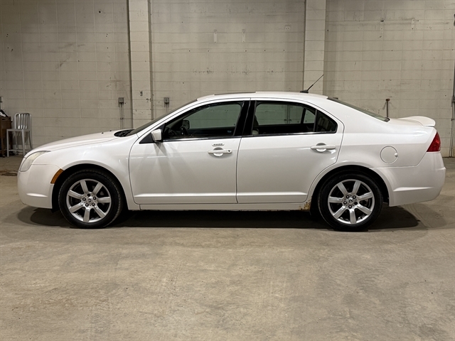 2010 Mercury Milan V6 Premier AWD's photo