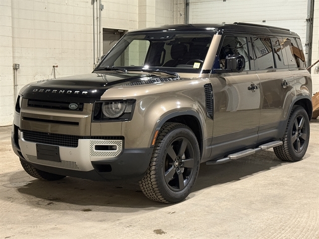 2020 Land Rover Defender First Edition's photo