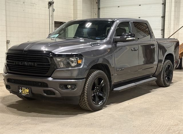 2021 RAM 1500 Big Horn/Lone Star 4x4 Crew Cab 5'7's photo