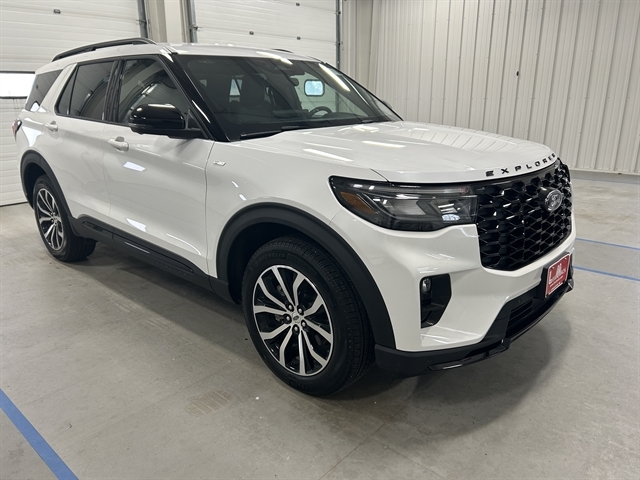 2026 Ford Explorer Active's photo