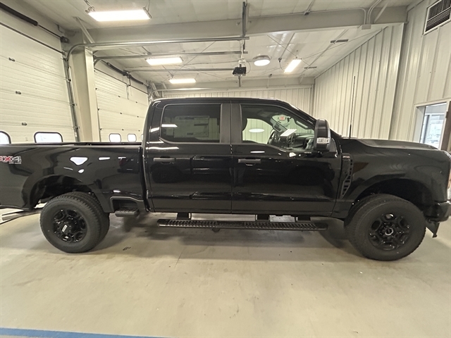 2026 Ford F-350 XL photo 3