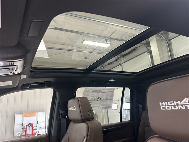 2026 Chevrolet Suburban High Country - Photo 20