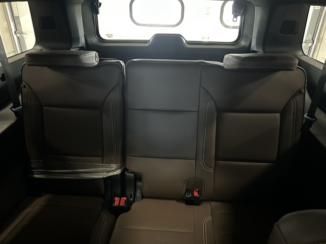 2026 Chevrolet Suburban High Country - Photo 22