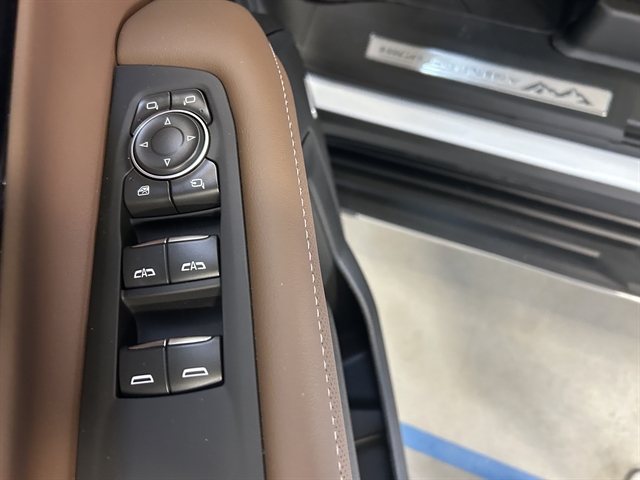 2026 Chevrolet Suburban High Country - Photo 26