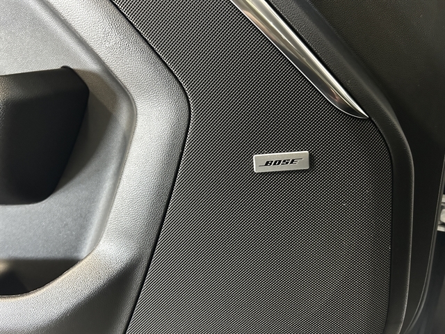 2026 Chevrolet Suburban High Country - Photo 28