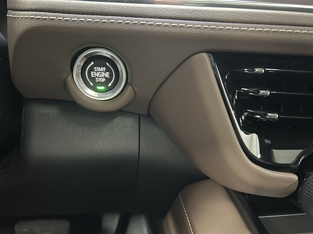 2026 Chevrolet Suburban High Country - Photo 35