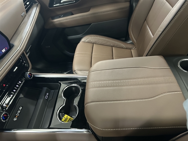 2026 Chevrolet Suburban High Country - Photo 41