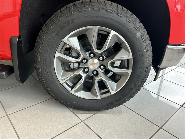 2026 Chevrolet Silverado 1500 LT - Photo 9