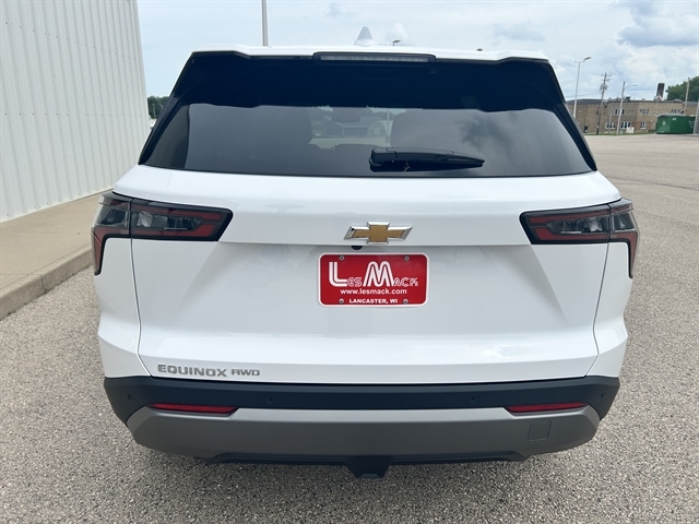 2027 Chevrolet Equinox LT - Photo 6