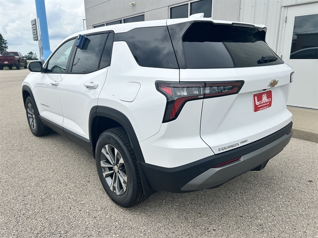 2027 Chevrolet Equinox LT - Photo 9